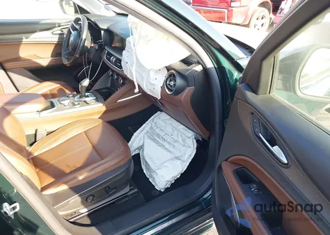 2021 Alfa Romeo Stelvio Ti/Ti Lusso/Ti Sport/Ti Sport Carbon z USA, uszkodzony, nr VIN ZASPAKBN3M7D11944